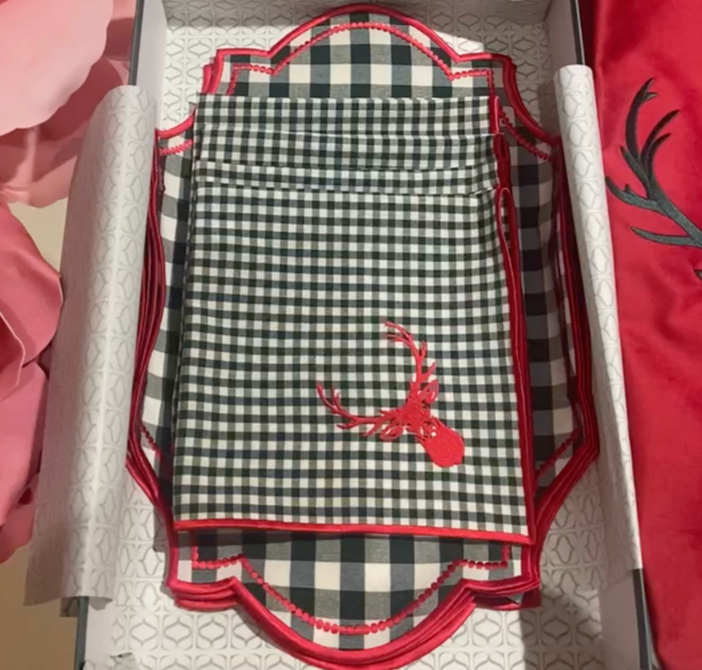 PRESENTE de NATAL - Conjunto 4 pcs 95 €